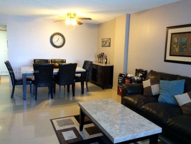 GREAT OPPORTUNITY !
Stylish coastal living at the