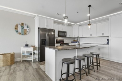 Enjoy panoramic main channel views from this sleek, modern