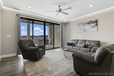 Enjoy panoramic main channel views from this sleek, modern