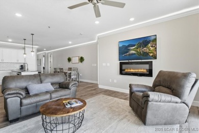 Enjoy panoramic main channel views from this sleek, modern