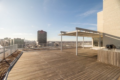 MOVE-IN READY huge open floor plan (approx. 800 SF) just steps