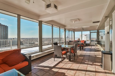 MOVE-IN READY huge open floor plan (approx. 800 SF) just steps