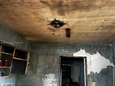 Investor special! Single-family home featuring 3 bedrooms and 2