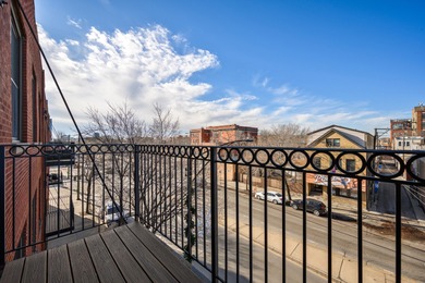 Rarely available top-floor, corner 1BR/1BA loft in the