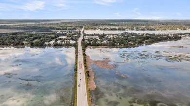 This luxury 2-bedroom, 2-bath condo at Pelican Pointe Villas