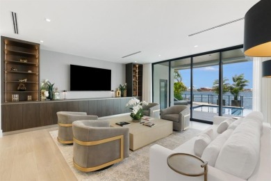 MAJOR RENOVATION COMPLETED IN APRIL 2024. Enchanting waterfront