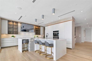 MAJOR RENOVATION COMPLETED IN APRIL 2024. Enchanting waterfront