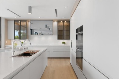 MAJOR RENOVATION COMPLETED IN APRIL 2024. Enchanting waterfront