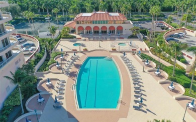 One or more photo(s) has been virtually staged. Perched just one