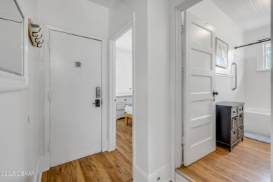 FULLY LEASED AND FURNISHED TURNKEY INVESTMENT POTENTIAL!