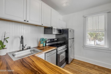 FULLY LEASED AND FURNISHED TURNKEY INVESTMENT POTENTIAL!