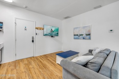 FULLY LEASED AND FURNISHED TURNKEY INVESTMENT POTENTIAL!