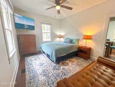 FULLY LEASED AND FURNISHED TURNKEY INVESTMENT POTENTIAL!