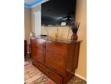 WATERFRONT CONDO IN NEW BRAUNFELS RIGHT ON THE GUADALUPE RIVER