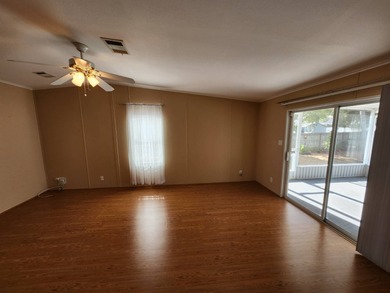 55+/01/3BD2BA/1920SQ/HUGE/GRANITE/INSULATED WINDOWS/CROWN