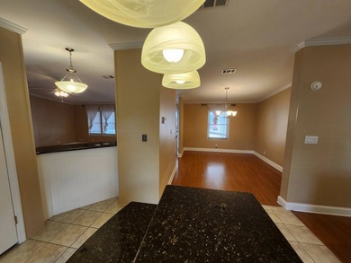 55+/01/3BD2BA/1920SQ/HUGE/GRANITE/INSULATED WINDOWS/CROWN