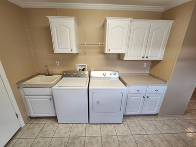 55+/01/3BD2BA/1920SQ/HUGE/GRANITE/INSULATED WINDOWS/CROWN