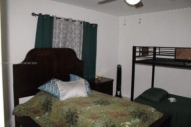 Apartment spacious 3 bed 2 bath with tiles throughout floors in