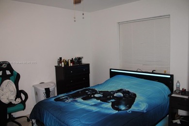 Apartment spacious 3 bed 2 bath with tiles throughout floors in