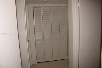 Apartment spacious 3 bed 2 bath with tiles throughout floors in