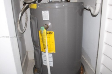 Apartment spacious 3 bed 2 bath with tiles throughout floors in