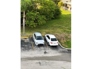 Apartment spacious 3 bed 2 bath with tiles throughout floors in