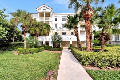 Luxurious Oceanfront residence with panoramic direct ocean views