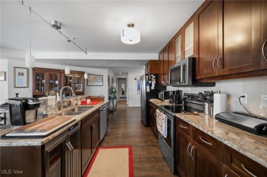 Exceptional, custom built corner unit at Pinnacle. Downtown