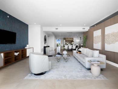 Experience breathtaking panoramic views of the intracoastal