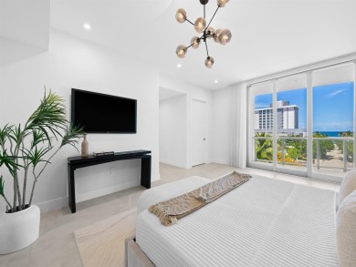 Experience breathtaking panoramic views of the intracoastal