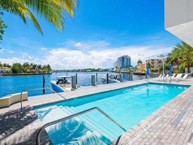 Experience breathtaking panoramic views of the intracoastal