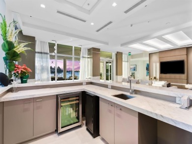 Experience breathtaking panoramic views of the intracoastal