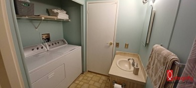 Come settle down in comfort and relaxation in a lovely