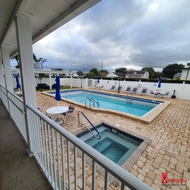 Come settle down in comfort and relaxation in a lovely