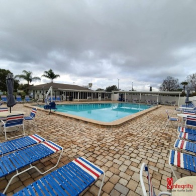 Come settle down in comfort and relaxation in a lovely