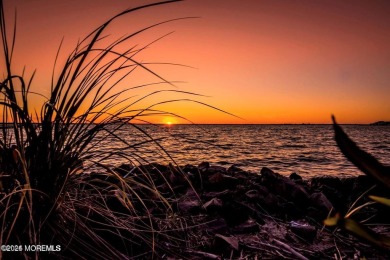 NEW LUXURY OCEANSIDE CONDO - RESORT AMENITIES AND PANORAMIC