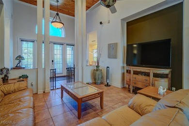 Move right into this Light & Bright 3 Bedroom + Den & Office