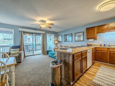 This beautifully furnished 1-bedroom condo at Lake of the Ozarks