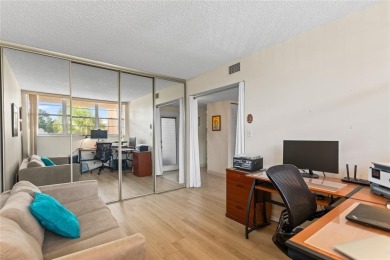 LOWEST PRICED THREE BEDROOM UNIT!! TOP SCHOOL DISTRICT! Spacious