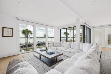 This remarkable contemporary residence on prestigious Murray