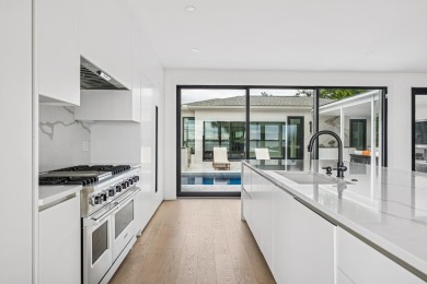 This remarkable contemporary residence on prestigious Murray