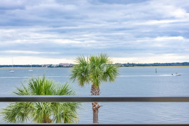 This remarkable contemporary residence on prestigious Murray