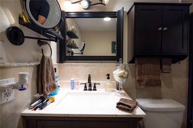 BEAUTIFUL 2 BEDROOM , 2 BATHROOM
Spacious and bright unit