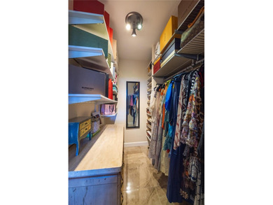 BEAUTIFUL 2 BEDROOM , 2 BATHROOM
Spacious and bright unit