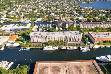 BEAUTIFUL 2 BEDROOM , 2 BATHROOM
Spacious and bright unit