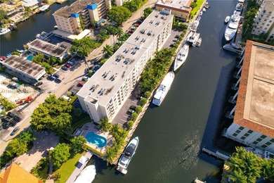 BEAUTIFUL 2 BEDROOM , 2 BATHROOM
Spacious and bright unit