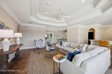 Enjoy the Island life ! Move-in-ready executive pool home: 4brs