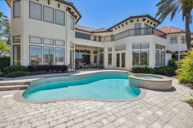 Enjoy the Island life ! Move-in-ready executive pool home: 4brs