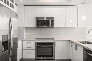 LIVE ON TOP OF ALL THE SHOPS, RESTAURANTS AND BARS OF MARY