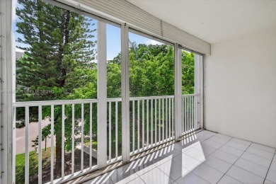 Fabulous 1/1 condo just 1 mile from the beach in an all-ages
